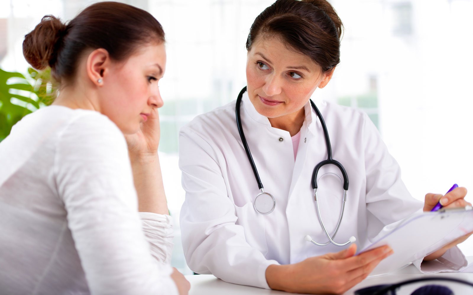 Запись к врачу гинекологу: важность регулярного обследования и нюансы приема