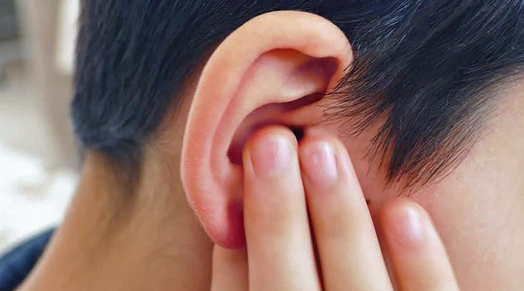 Почему возникает ощущение заложенных ушей и как с ним бороться